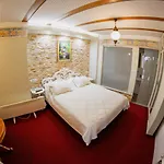Lula Hotel 3*