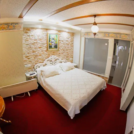 Lula Hotel 3*
